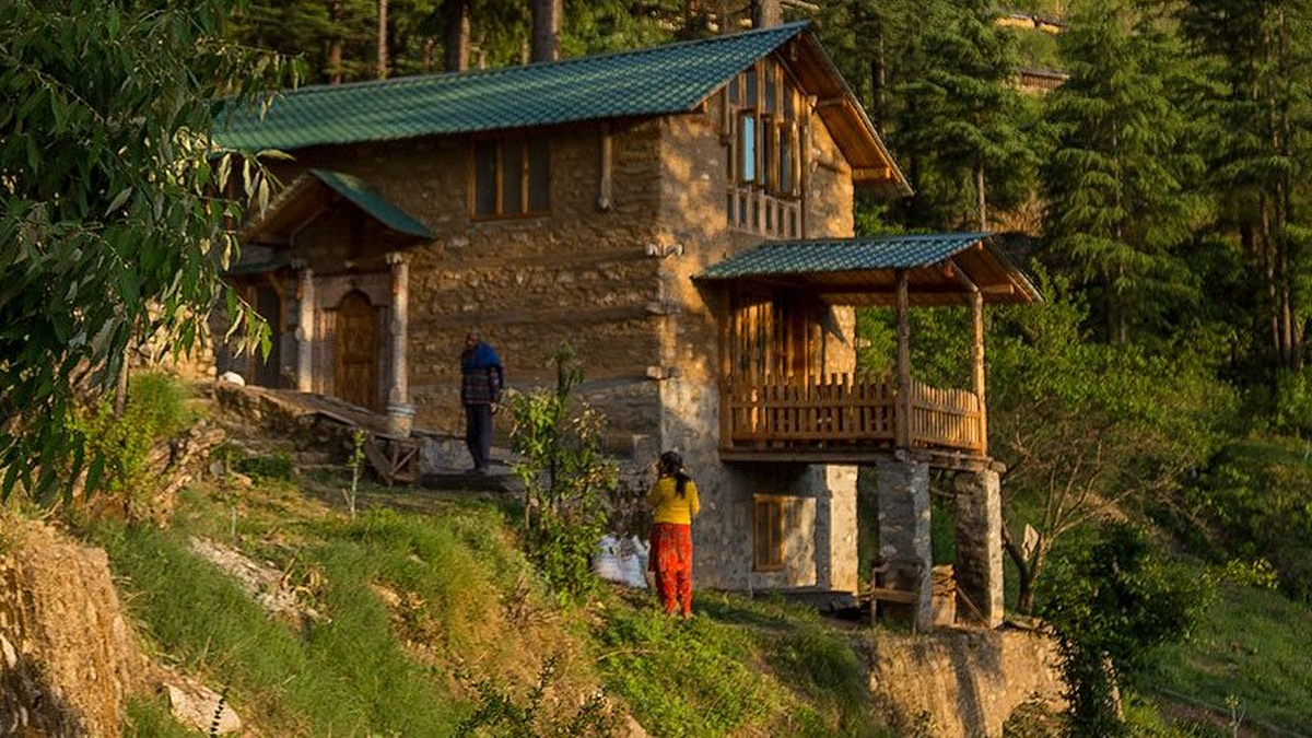 Kanasar Eco Lodge Wooden Chalets in Apple Orchard
